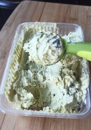 Une photo de Glace avocat, bananes et lait de coco sans sorbetière