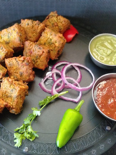 કોથંબીર વડી (Kothambir Vadi Recipe In Gujarati) રેસીપી મુખ્ય ફોટો