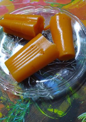 A picture of Papaya banana pudding ice cream.