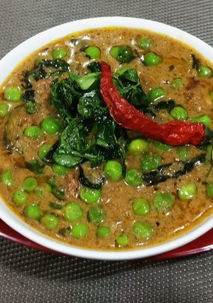 A picture of Methi,mater,malai.