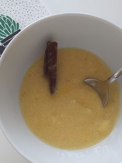 Hideg almakrémleves pudinggal recept fotója