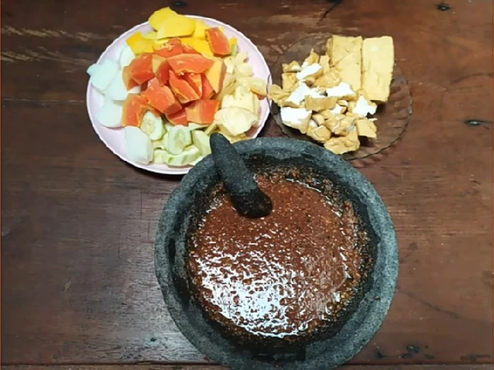 Cara Gampang Membuat Resep Bumbu Kacang untuk Rujak Manis yang Lezat Sekali Anti Ribet, Mantap Sekali