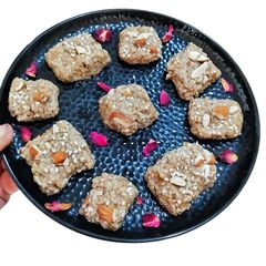 A picture of Sesame Milk Cake.