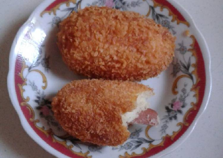 Resep Roti goreng sosis keju yang Lezat