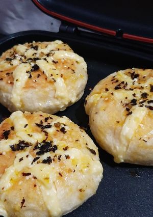 Foto resep Korean Garlic Cheese Bread Teflon | Alternatif cheese cream