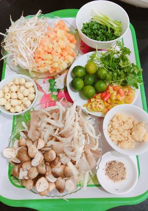 Hình của món Cháo nấm hầm sen.