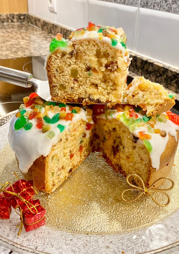 Una foto de Pastel con sabor a Panettone (Cake with Panettone flavor)