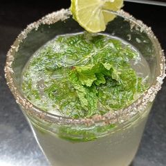 A picture of Lemon Mint Mojito.