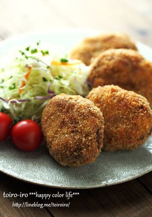 A picture of Juicy Cabbage Menchi Katsu.