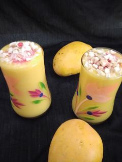मैंगो शेक (mango shake recipe in Hindi) रेसिपी मुख्य फोटो