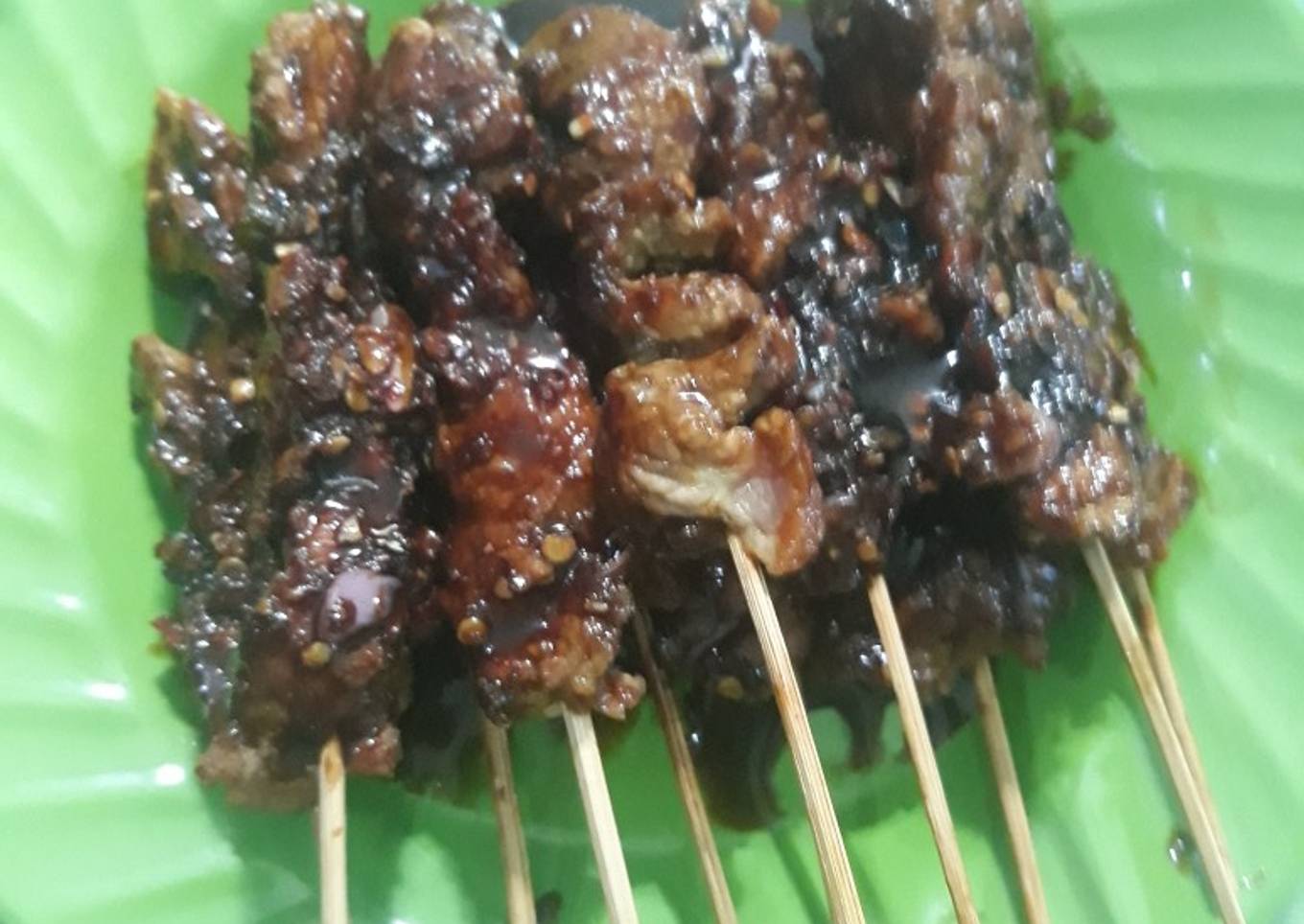 Sate daging sapi lembut pedas