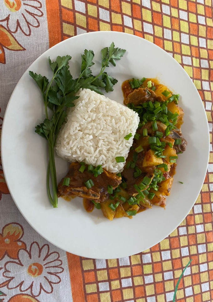 Una foto de Estofado de Costilla de Ternera