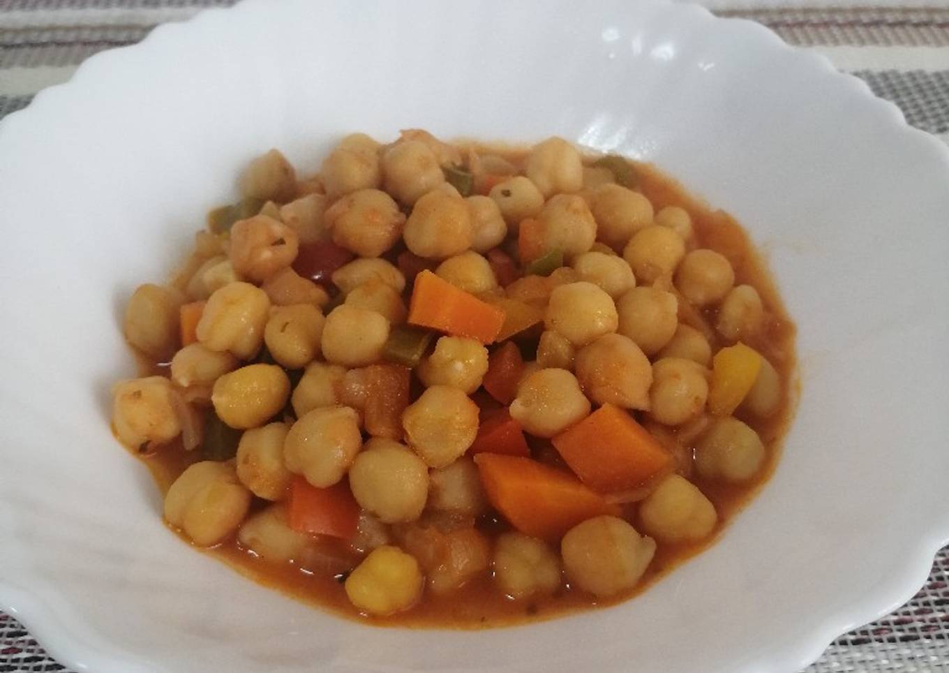 Garbanzos de bote guisados fáciles