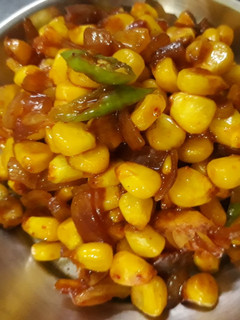 स्वीटकॉर्न चिल्ली (sweetcorn chilli recipe in Hindi) रेसिपी मुख्य फोटो