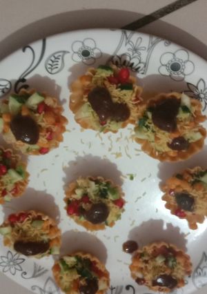 બાસ્કેટ ચાટ (Basket Chaat Recipe In Gujarati) રેસીપી મુખ્ય ફોટો