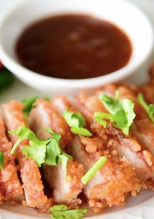 酥炸古早味紅糟肉 (Video) 的食譜成品照片