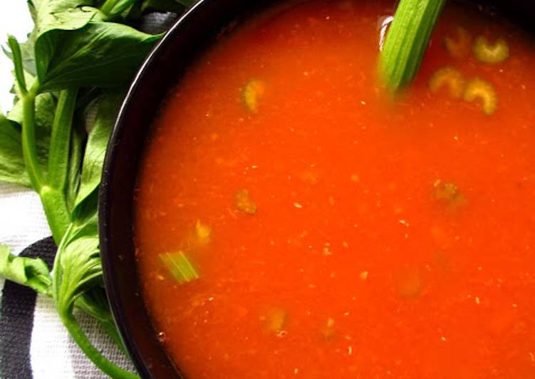Simple Healthy Tomato-Celery Soup