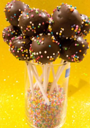 A picture of Chocolate Truffle pops.