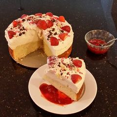 A picture of Strawberry Lemonade Mousse Cake.