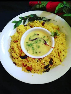 ખીચડી-કઢી (khichdi-kadhi recipe in gujarati) રેસીપી મુખ્ય ફોટો