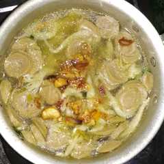 รูปของ Sup bakso + jamur
