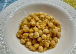 Ρεβύθια σούπα λεμονάτα!