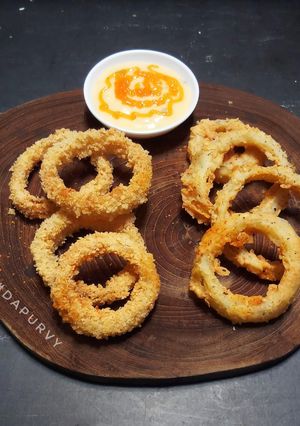 Foto resep Crispy Onion Rings Eggless Berlapis Bread Crumbs atau Tepung