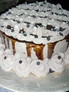 দই দিয়ে চকোলেট কেক (Doi dia chocolate cake recipe in bengali) রেসিপির প্রধান ছবি
