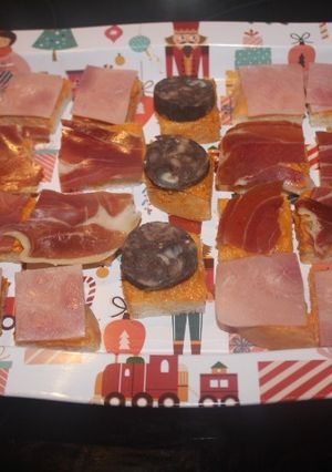 Una foto de Jamomes con morcilla