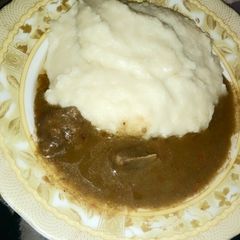 A picture of Miyar kubewa busashshe da tuwon semo.