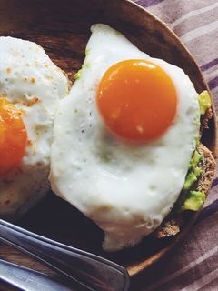 Foto resep Avocado Toast with Sunny Side Up