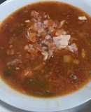 Sopa de tomate y atún