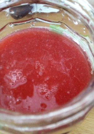 Una foto de Sirope de fresas casero y natural
