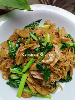Foto resep Mie Goreng Shirataki Pedas