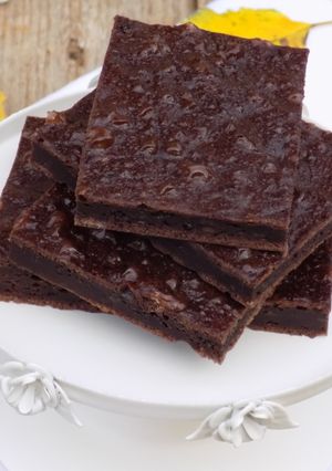 Zdjęcie przepisu Ciasto czekoladowe z serkiem wiejskim a la brownies.