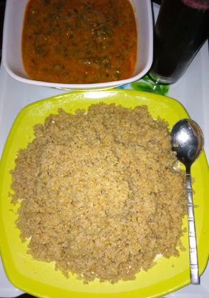 A picture of Biskin alkama da miyan taushe.