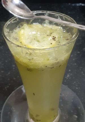 A picture of Kiwi Cooler.