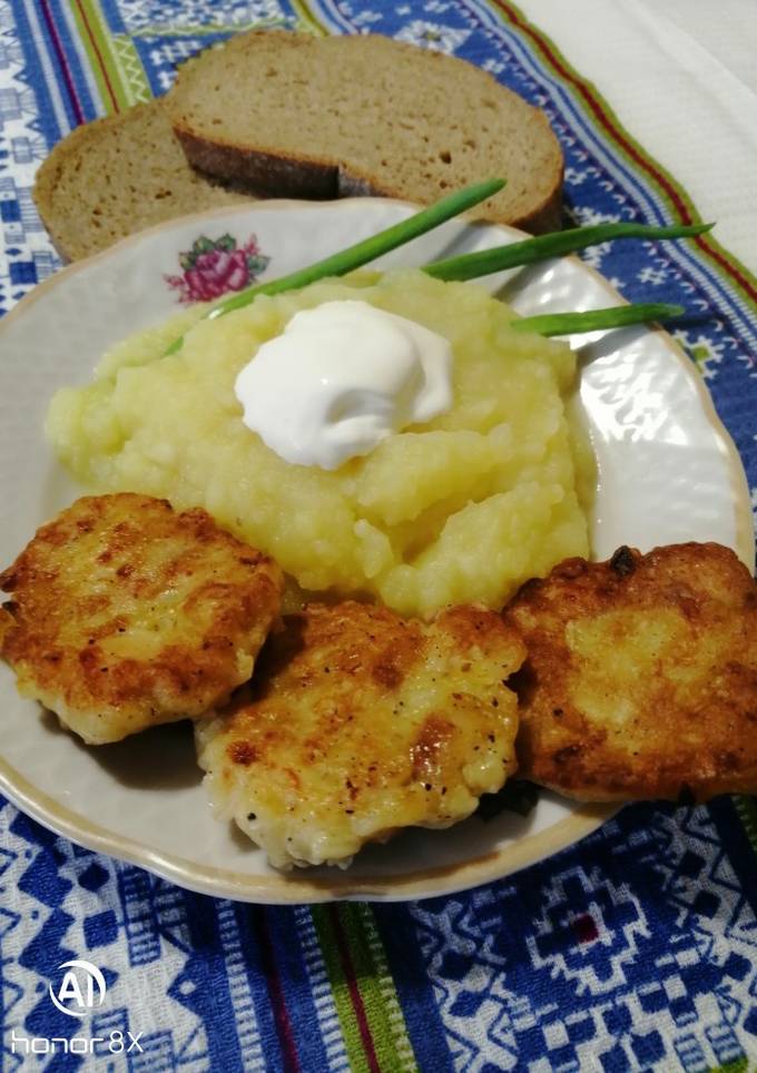 Курячі котлетки або ліниві відбивні