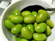 A picture of steamed snacks