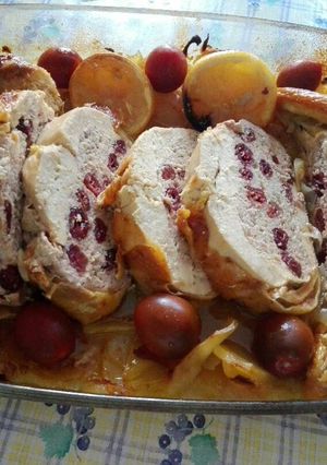 Una foto de Pollo relleno asado
