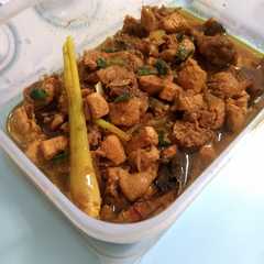 A picture of Semur Ayam (Topping Mie Ayam).