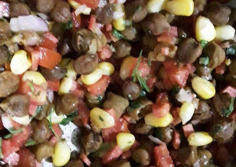 Easy Way to Cook Appetizing Mixed Pulses Salad