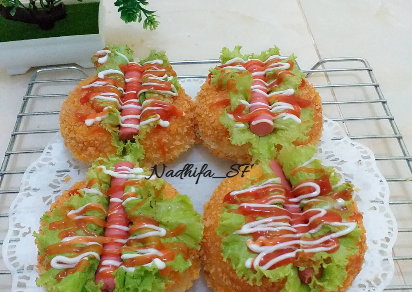 Donat Sosis (Donsis)