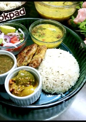 A picture of Daal chawal.