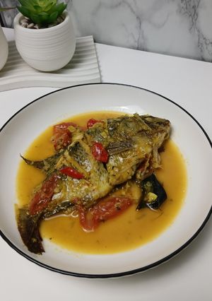 Foto resep Ikan Mujair Bumbu Kuning