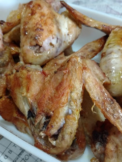 Una foto de Pollo al horno bien dorado