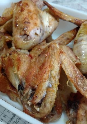 Una foto de Pollo al horno bien dorado