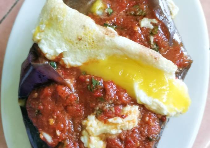 Terung bakar telur sambal mentah