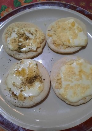 Una foto de Mini Pan Pita con quesos