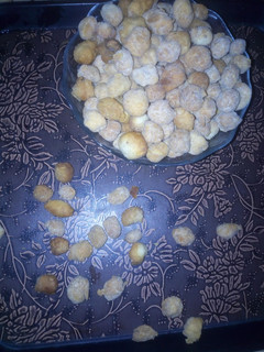 A picture of Peanut burger.